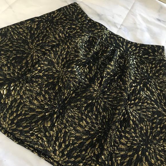 Lane Bryant Gold Lamé Floral Burst Jacquard Skirt - Picture 3 of 8